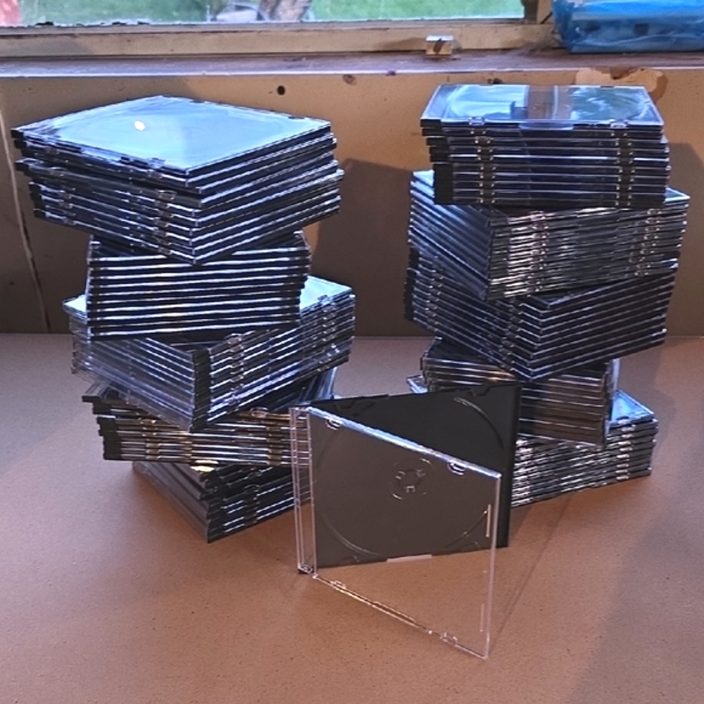 New 100 X New Thin Clear CD Jewel Cases Clear Plastic Front Black Back